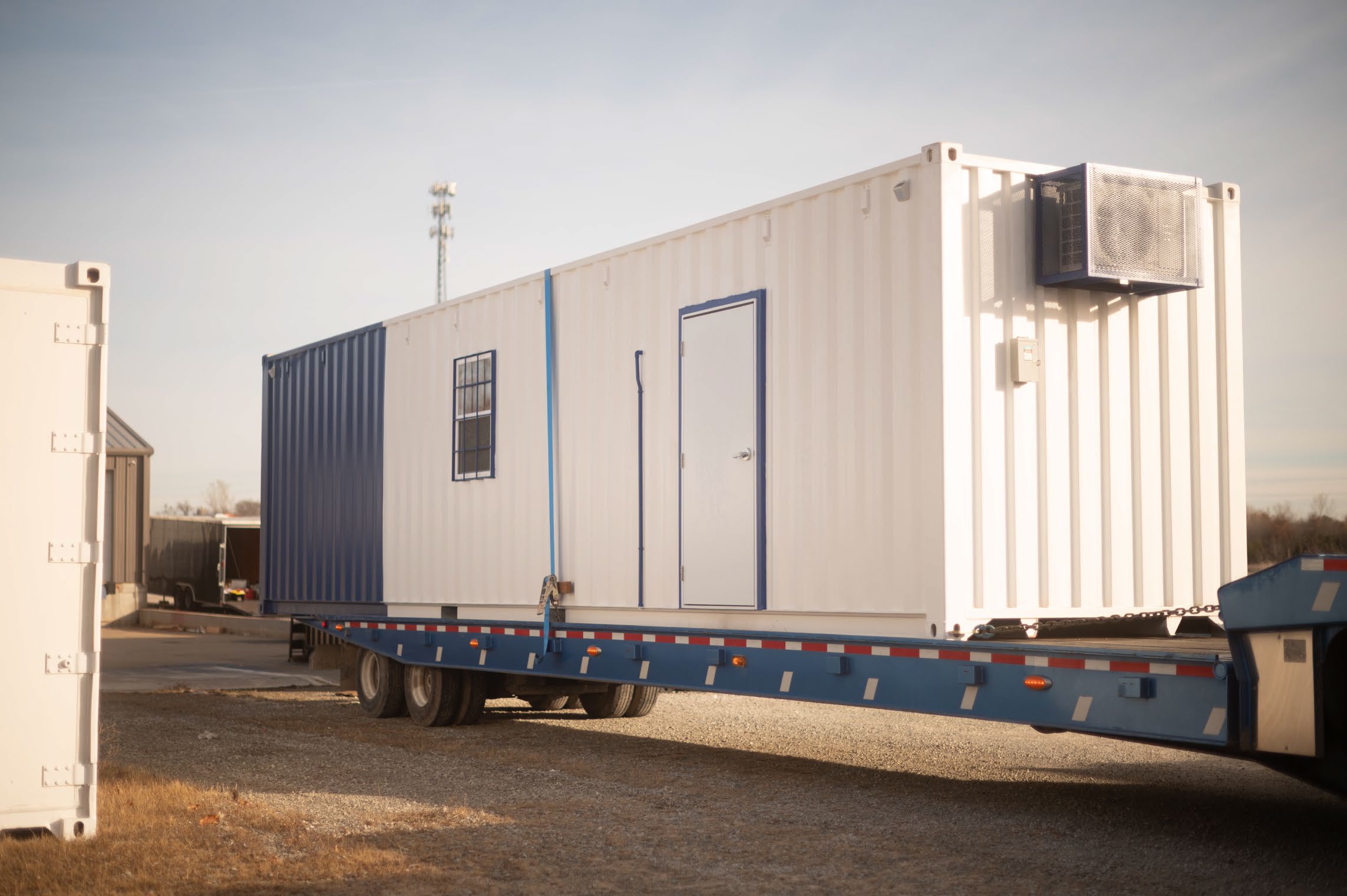 620 Fabrication container structure